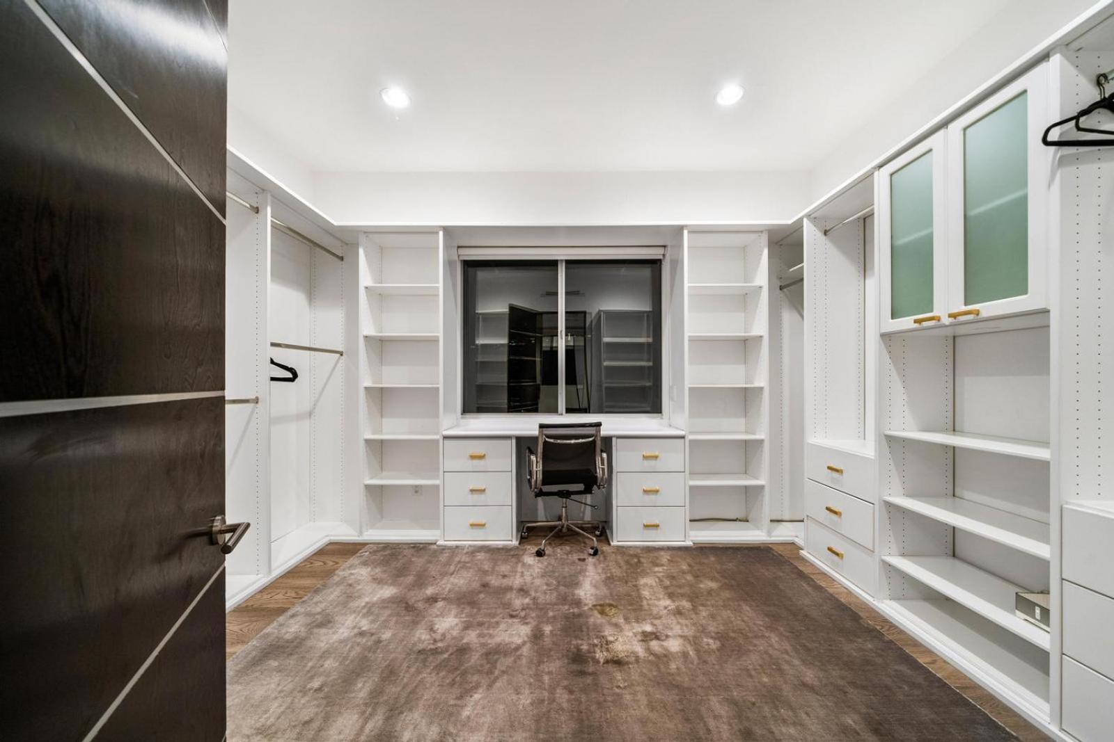 Travis Modern Mansion Pousada