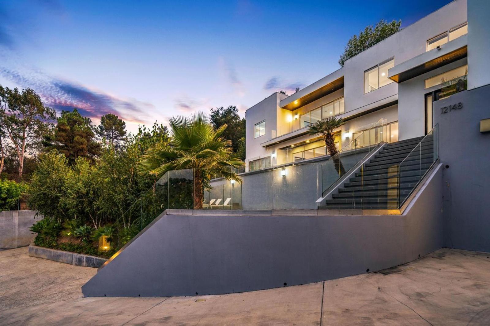 Pousada Travis Modern Mansion
