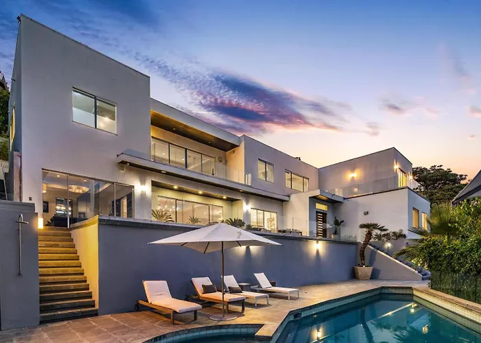 Travis Modern Mansion